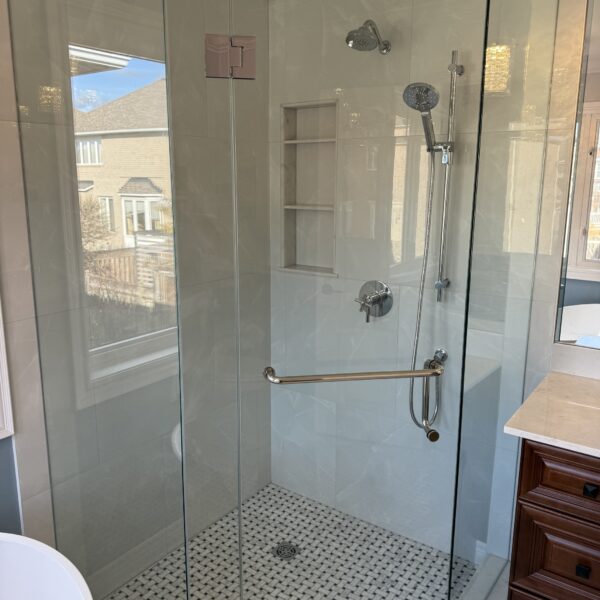 Classic Spa-Inspired 4-Piece Ensuite